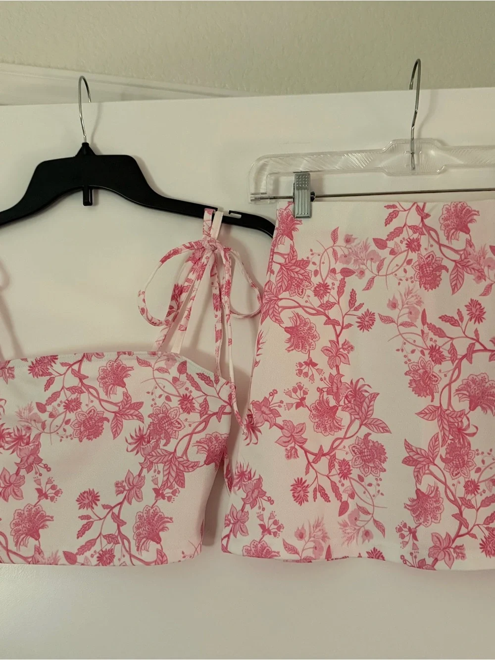 NWOT Pink Floral Toile Tie Strap Crop Top Mini Skirt Set XS Coquette